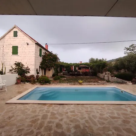 Vikendica Original Mediterranean Stone House