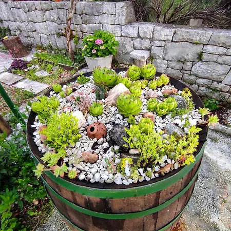 Vikendica Original Mediterranean Stone House *